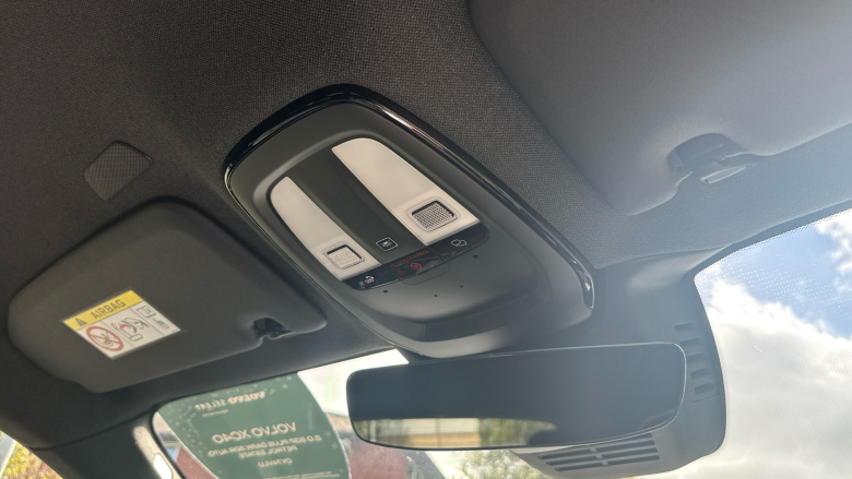 Volvo XC40 2.0 B3P Plus Dark 5dr Auto Petrol Estate